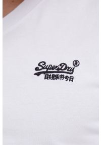 Superdry T-shirt bawełniany kolor biały z aplikacją. Okazja: na co dzień. Kolor: biały. Materiał: bawełna. Wzór: aplikacja. Styl: casual #3