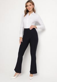 Born2be - Granatowe Spodnie Dzwony Kostemus. Kolor: niebieski. Materiał: dzianina. Wzór: gładki. Styl: elegancki #7