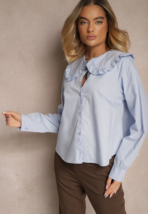 Renee - Niebieska Bawełniana Koszula z Ozdobnym Kołnierzykiem Rulinea. Okazja: na co dzień. Kolor: niebieski. Materiał: bawełna. Styl: casual, elegancki