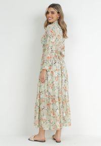 Born2be - Miętowa Rozkloszowana Sukienka Maxi z Kołnierzykiem i Plecionym Paskiem Celline. Kolor: miętowy. Wzór: nadruk, aplikacja, kwiaty. Typ sukienki: kopertowe. Długość: maxi #5