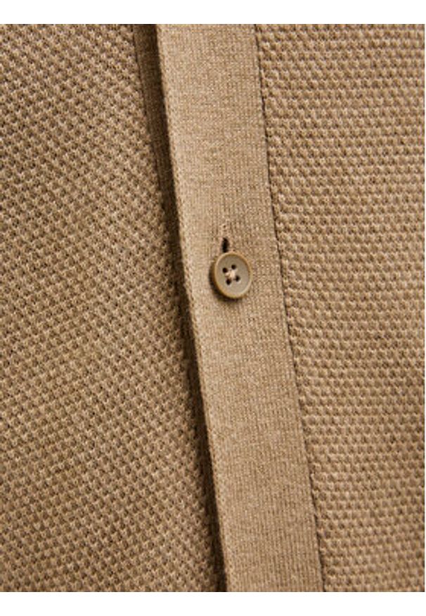 Jack & Jones Polo Orion 12268226 Beżowy Relaxed Fit. Typ kołnierza: polo. Kolor: beżowy. Materiał: bawełna