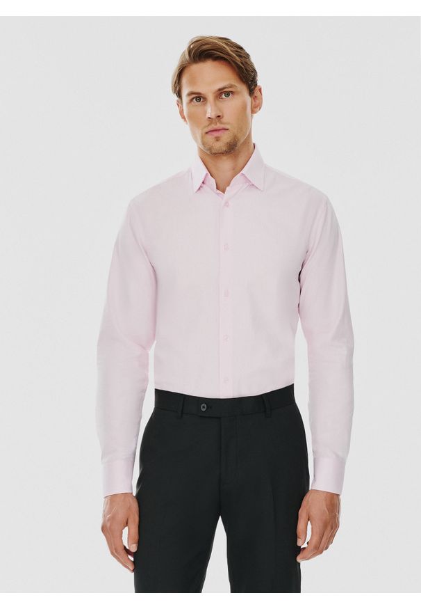 Pako Lorente - PAKO LORENTE – Różowa koszula męska. Kolor: różowy. Materiał: bawełna. Długość rękawa: długi rękaw. Długość: długie. Wzór: gładki