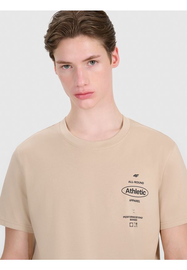4f - 4F T-shirt regular z nadrukiem męski - brązowy M. Okazja: na co dzień. Kolor: brązowy. Materiał: jersey, bawełna, dzianina. Długość rękawa: krótki rękaw. Długość: krótkie. Wzór: nadruk. Styl: casual, klasyczny, sportowy