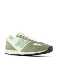 Buty unisex New Balance U471AP – zielone. Kolor: zielony. Materiał: zamsz. Szerokość cholewki: normalna. Wzór: jodełka. Sezon: lato #3
