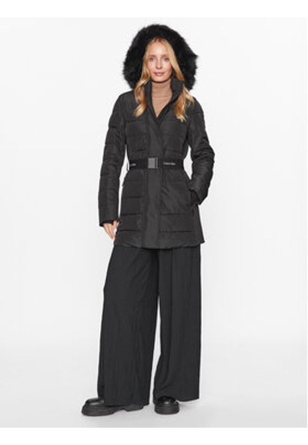 Calvin Klein Kurtka zimowa K20K206977 Czarny Regular Fit. Kolor: czarny. Materiał: syntetyk. Sezon: zima