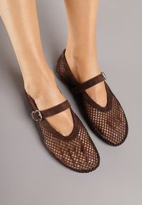Renee - Brązowe Balerinki Ozdobione Siateczką Arolamar. Okazja: na co dzień. Zapięcie: sprzączka. Kolor: brązowy. Materiał: jeans. Wzór: aplikacja. Sezon: lato. Styl: casual, elegancki #8