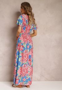Renee - Niebiesko-Różowa Wiskozowa Sukienka Maxi z Kopertowym Dekoltem z Gumką w Talii Lynette. Kolor: niebieski. Materiał: wiskoza. Długość rękawa: krótki rękaw. Wzór: kwiaty. Sezon: wiosna, lato. Typ sukienki: kopertowe. Długość: maxi