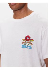 Brave Soul T-Shirt MTS-149POWER Biały Straight Fit. Kolor: biały. Materiał: bawełna