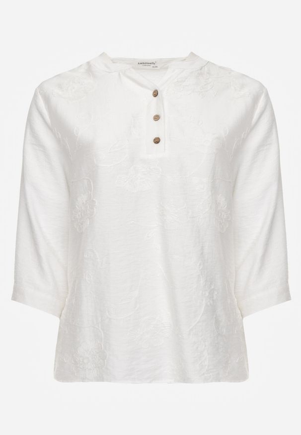 Born2be - Biała Bluzka Ozdobiona Guzikami i Haftowanymi Kwiatami Delmana. Kolekcja: plus size. Kolor: biały. Materiał: tkanina, materiał. Wzór: aplikacja, haft, kwiaty. Sezon: lato