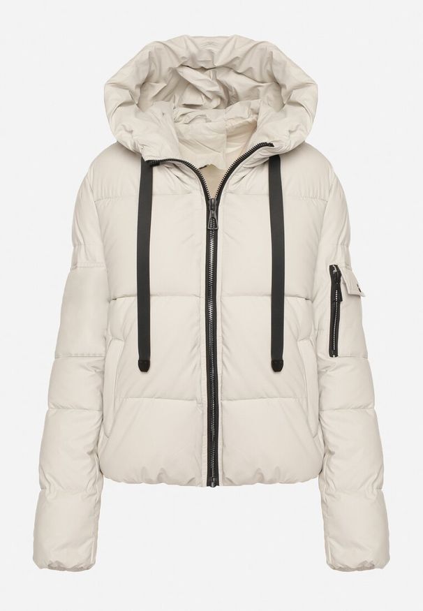 Born2be - Biała Pikowana Kurtka Puffer z Kapturem i Ozdobnymi Taśmami Relania. Okazja: na spacer, na co dzień. Typ kołnierza: kaptur. Kolor: biały. Materiał: dzianina, skóra, poliester. Styl: casual