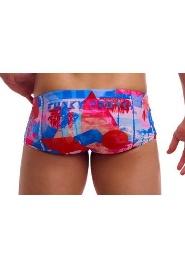 FUNKY TRUNKS - Strój do pływania Funky Trunks Miss Adventure - sidewinder. Kolor: czerwony, niebieski, wielokolorowy