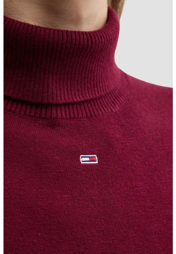 Tommy Jeans - TOMMY JEANS Bordowy damski golf, Rozmiar L. Typ kołnierza: golf. Kolor: czerwony. Materiał: materiał