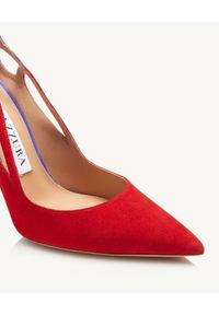 AQUAZZURA - Zamszowe szpilki Fenix Pump. Kolor: czerwony. Materiał: zamsz. Wzór: ażurowy. Obcas: na szpilce. Wysokość obcasa: średni #6