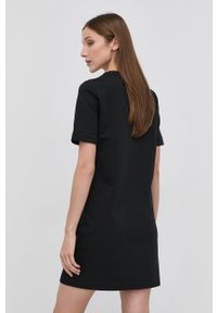 Love Moschino Sukienka kolor czarny mini prosta. Okazja: na co dzień. Kolor: czarny. Materiał: dzianina. Długość rękawa: krótki rękaw. Typ sukienki: proste. Styl: casual. Długość: mini #6