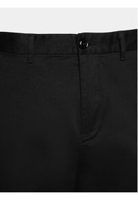 Sisley Chinosy 4AIHSF021 Czarny Slim Fit. Kolor: czarny. Materiał: bawełna