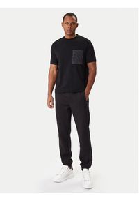 Karl Lagerfeld - KARL LAGERFELD T-Shirt 755031 561221 Czarny Regular Fit. Typ kołnierza: dekolt w karo. Kolor: czarny. Materiał: bawełna #2