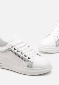 Born2be - Białe Sneakersy przed Kostkę z Brokatem Orline. Wysokość cholewki: przed kostkę. Kolor: biały