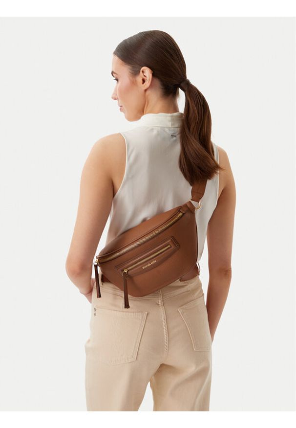 MICHAEL Michael Kors Torebka Jet Set 30S6GTVM2L Brązowy. Kolor: brązowy. Materiał: skóra