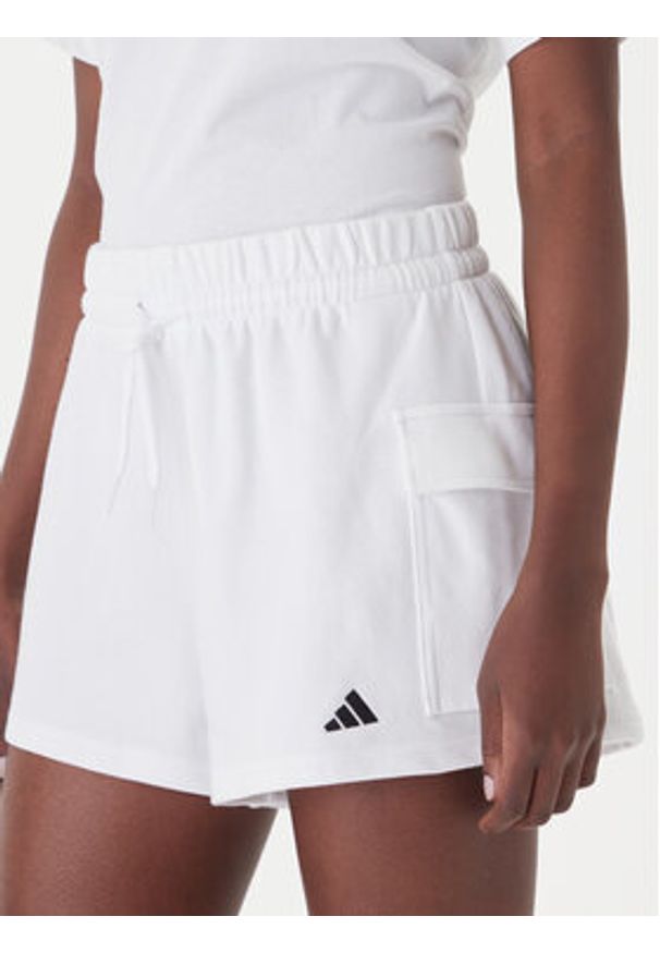 Adidas - adidas Szorty sportowe Essentials Small Logo French Terry Cargo JD9945 Biały Loose Fit. Kolor: biały. Materiał: bawełna