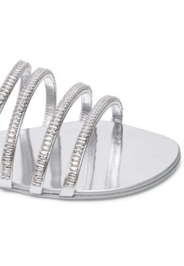 Giuseppe Zanotti - GIUSEPPE ZANOTTI Klapki E200003 Srebrny. Kolor: srebrny. Materiał: skóra