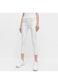 Reserved - Jeansy slim cropped - Biały. Kolor: biały. Materiał: jeans #1