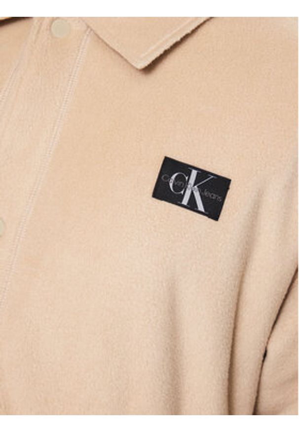 Calvin Klein Jeans Kurtka przejściowa J30J323704 Beżowy Regular Fit. Kolor: beżowy. Materiał: syntetyk