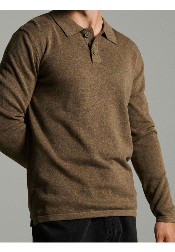 Sinsay - Bawełniany sweter polo - brązowy. Typ kołnierza: polo. Kolor: brązowy. Materiał: bawełna