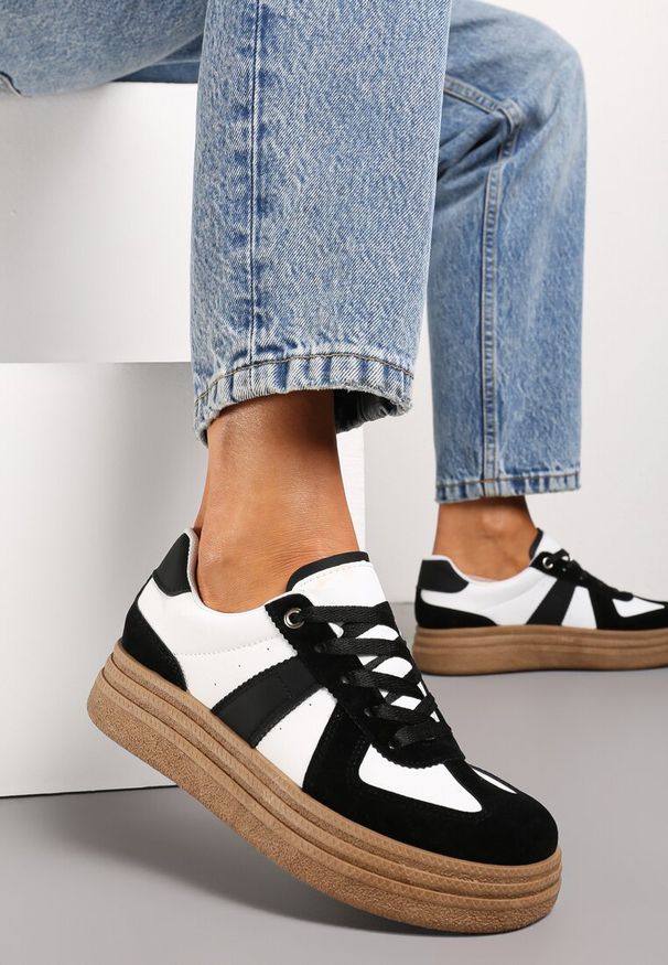 Renee - Czarno-Białe Sneakersy na Grubej Podeszwie z Ozdobnymi Przeszyciami Ysdole. Kolor: czarny. Materiał: materiał. Obcas: na platformie