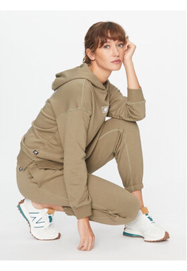 New Balance Bluza Essentials French Terry Hoodie WT33512 Zielony Regular Fit. Kolor: zielony. Materiał: syntetyk, bawełna