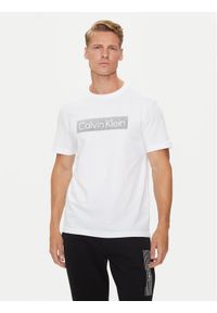 Calvin Klein T-Shirt Striped Logo K10K113590 Biały Regular Fit. Kolor: biały. Materiał: bawełna