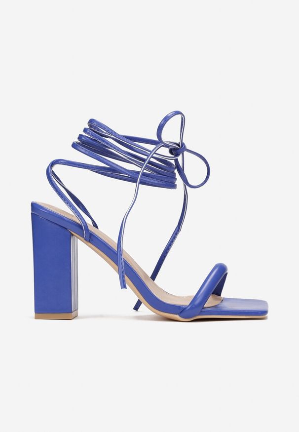Renee - Niebieskie Sandały Eudilea. Zapięcie: pasek. Kolor: niebieski. Materiał: jeans. Wzór: aplikacja, gładki. Obcas: na obcasie. Styl: glamour. Wysokość obcasa: średni