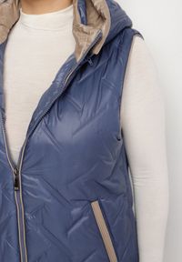 Born2be - Niebieska Pikowana Kamizelka z Odpinanym Kapturem Rilanisa. Okazja: na co dzień. Kolor: niebieski. Materiał: jeans. Styl: klasyczny, casual, elegancki #6