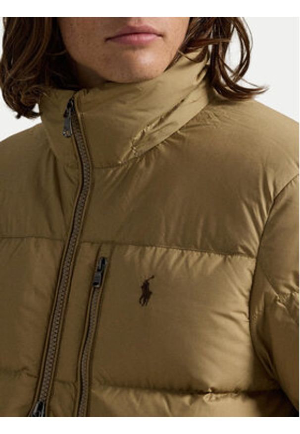 Polo Ralph Lauren Kurtka puchowa 710968278010 Khaki Regular Fit. Typ kołnierza: polo. Kolor: brązowy. Materiał: syntetyk
