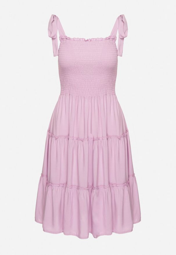 Born2be - Fioletowa Rozkloszowana Sukienka z Wiskozą na Wiązanych Ramiączkach Aralisse. Okazja: na co dzień. Typ kołnierza: dekolt kwadratowy. Kolor: fioletowy. Materiał: wiskoza. Długość rękawa: na ramiączkach. Typ sukienki: rozkloszowane. Styl: casual, klasyczny