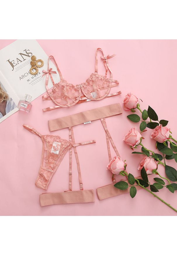 Intica - Komplet bielizny koronkowy z kokardkami Walentina. Kolor: różowy. Materiał: koronka. Wzór: koronka
