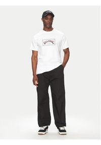 Billabong T-Shirt Arch EBYZT00167 Biały Regular Fit. Kolor: biały. Materiał: bawełna