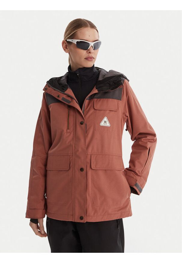 DC Shoes Kurtka outdoor Liberate ADJTJ03045 Brązowy Regular Fit. Kolor: brązowy. Materiał: syntetyk. Sport: outdoor