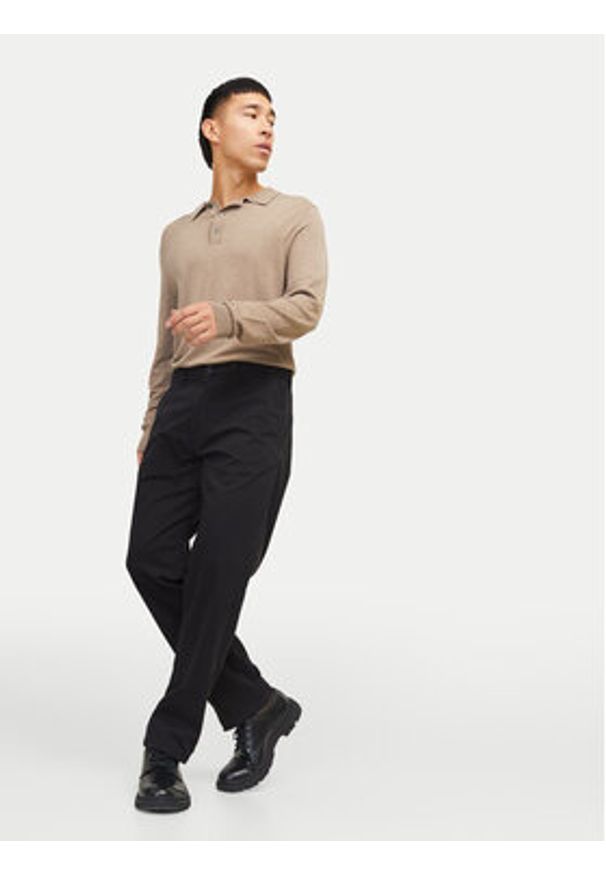 Jack & Jones Chinosy Kane 12268490 Czarny Regular Fit. Kolor: czarny. Materiał: bawełna