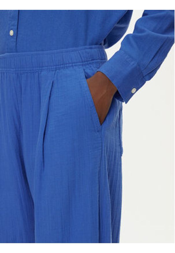 GAP - Gap Spodnie materiałowe 713952-05 Niebieski Regular Fit. Kolor: niebieski. Materiał: bawełna