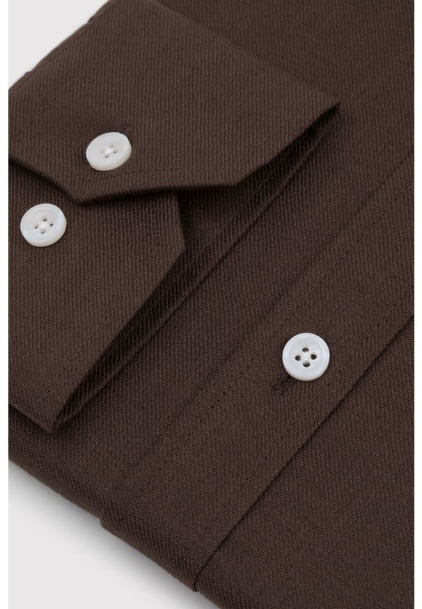 Pako Lorente - PAKO LORENTE – Brązowa bawełniana koszula męska. Kolor: czarny, zielony, brązowy. Materiał: bawełna. Długość rękawa: długi rękaw. Długość: długie. Wzór: gładki