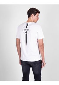 Les Hommes T-shirt "Urzn" | UHT201 700P | Urzn | Mężczyzna | Biały. Okazja: na co dzień. Kolor: biały. Materiał: bawełna. Wzór: nadruk. Styl: casual #2