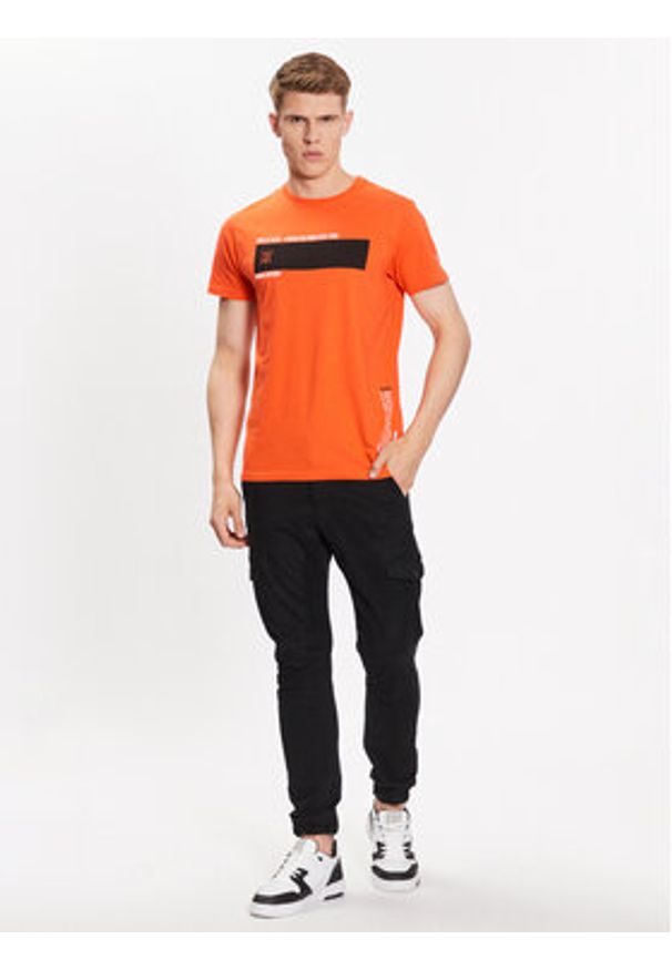 INDICODE T-Shirt Kato 40-949 Czerwony Regular Fit. Kolor: czerwony. Materiał: bawełna