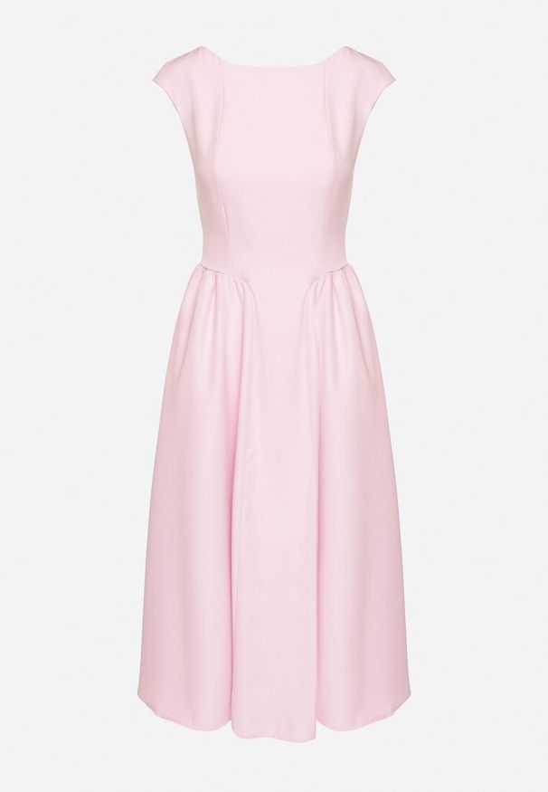 Born2be - Różowa Sukienka o Rozkloszowanym Kroju z Wiązaniem i Dekoltem w Łódkę Aladriela. Okazja: na co dzień. Typ kołnierza: dekolt w łódkę. Kolor: różowy. Długość rękawa: krótki rękaw. Sezon: wiosna, lato. Styl: klasyczny, casual