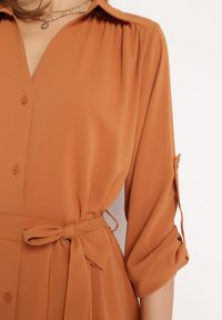 Born2be - Brązowa Rozpinana Sukienka Koszulowa z Regulowanymi Rękawami Grimoire. Kolor: brązowy. Typ sukienki: koszulowe. Styl: wizytowy, elegancki #5