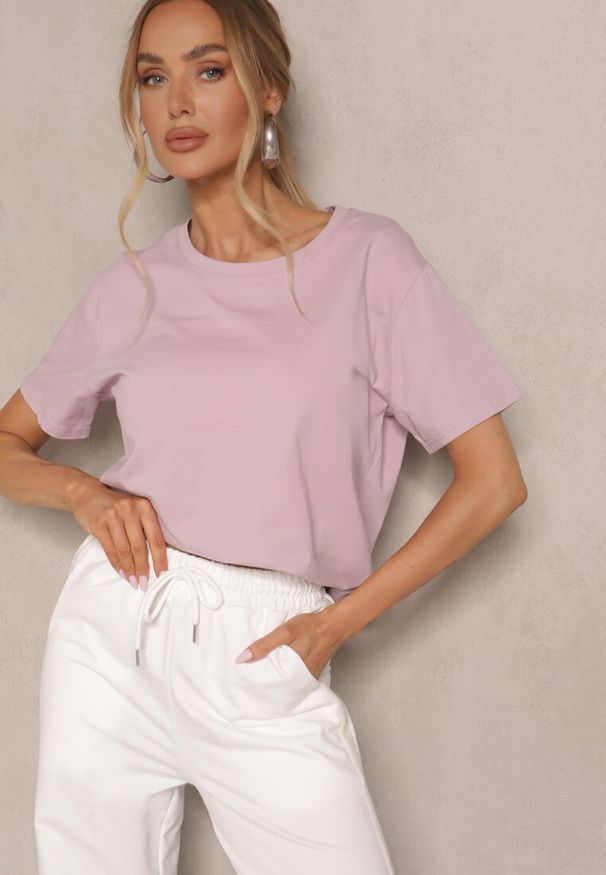 Renee - Jasnofioletowy Klasyczny T-shirt Bawełniany o Casualowym Kroju Nattine. Okazja: na co dzień. Kolor: fioletowy. Materiał: bawełna. Wzór: gładki. Styl: klasyczny