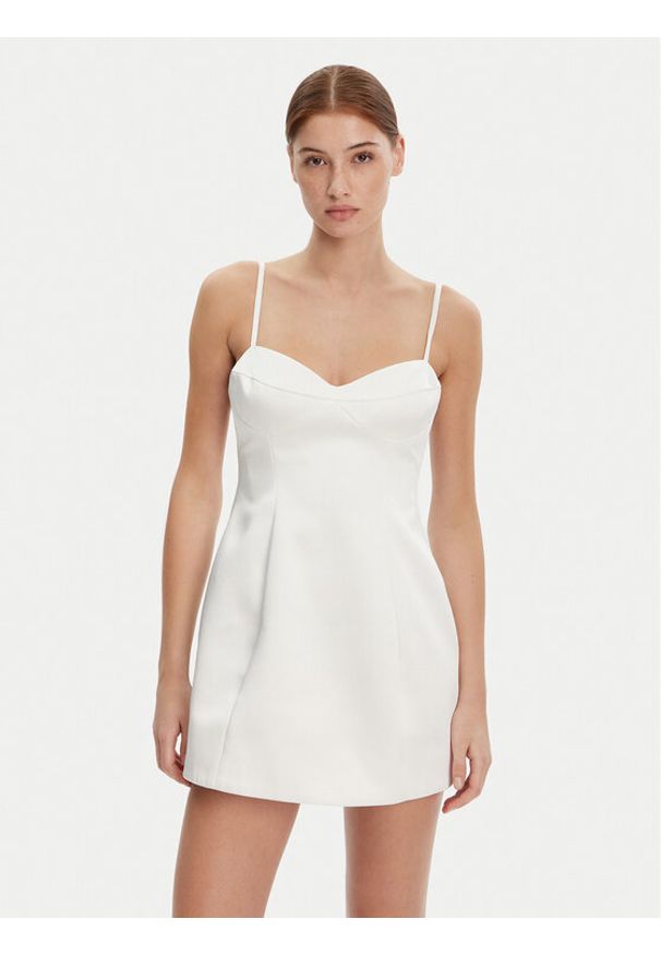BARDOT - Bardot Sukienka koktajlowa 59817DB Biały Slim Fit. Kolor: biały. Materiał: syntetyk. Styl: wizytowy