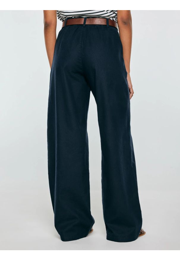 Big-Star - Spodnie damskie wide z domieszką lnu granatowe Malusi 403. Stan: podwyższony. Kolor: niebieski. Materiał: len. Sezon: lato. Styl: elegancki