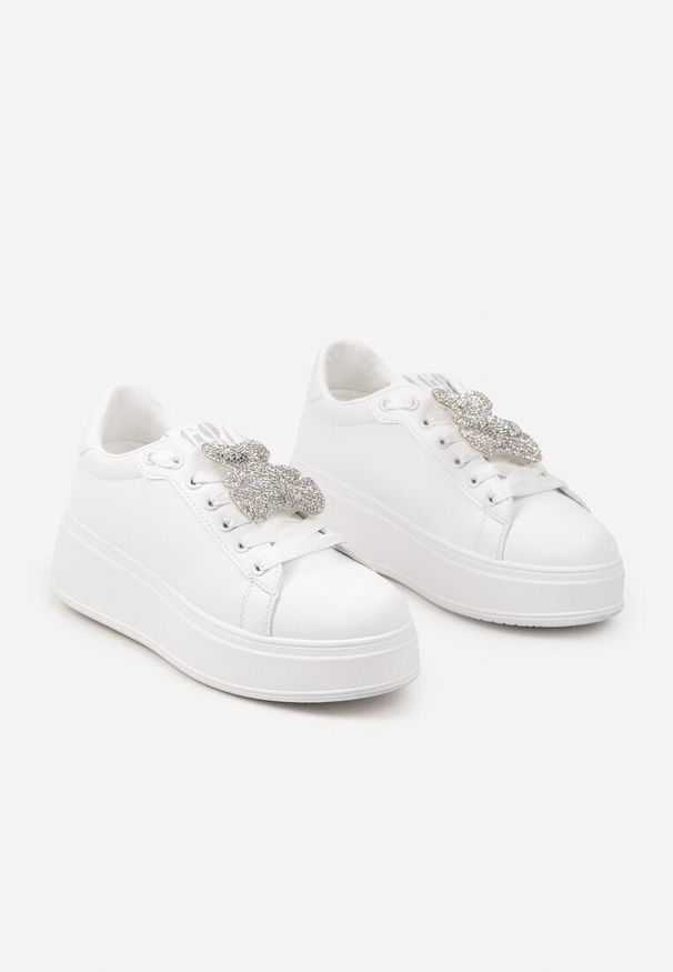 Renee - Białe Sneakersy Ozdobione Brokatowym Misiem Nevithaya. Okazja: na co dzień. Kolor: biały. Materiał: jeans. Wzór: aplikacja