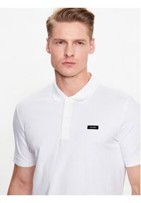 Calvin Klein Polo K10K111196 Biały Regular Fit. Typ kołnierza: polo. Kolor: biały. Materiał: bawełna #4