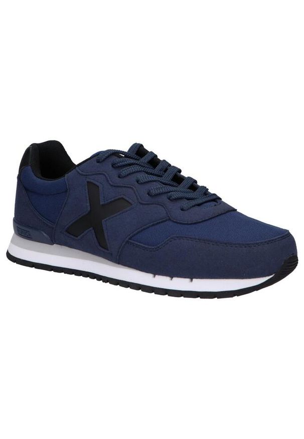Tenisówki Munich Model Dash 104 Kolor Niebieski. Kolor: niebieski. Materiał: tkanina. Sport: turystyka piesza